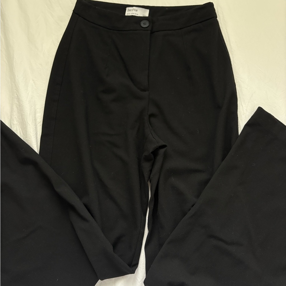 Bershka Classic Black Wide-Leg Trousers